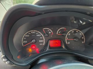 Ford Ka 2012-thumb-3