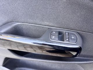 Opel Corsa 2013 1.3 CDTI DIESEL-thumb-33