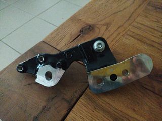 Right passenger footrest-thumb-1
