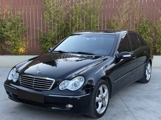 Mercedes-Benz C 180 2004 AVANTGARDE FULL EXTRA!