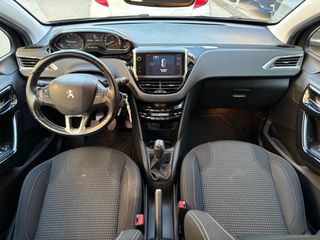 Peugeot 208 2015 1.2 PURETECH 82 ALLURE-thumb-10