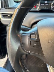Peugeot 208 2015 1.2 PURETECH 82 ALLURE-thumb-13
