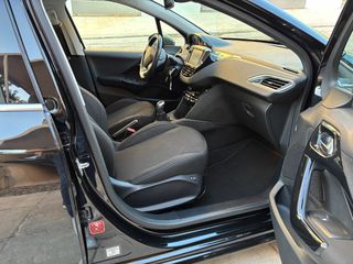 Peugeot 208 2015 1.2 PURETECH 82 ALLURE-thumb-16