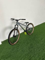 Dirt Jump Polygon 2025 trid