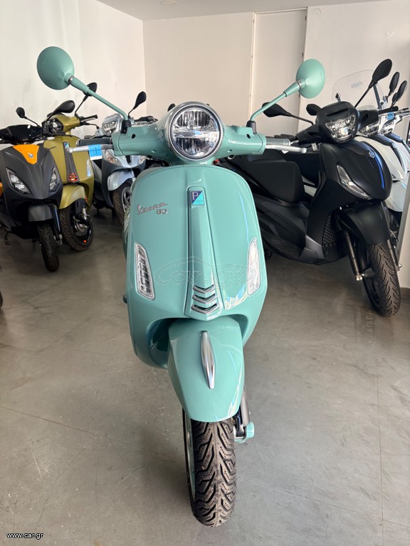 Piaggio Primavera 125 2026 80th Anniversary