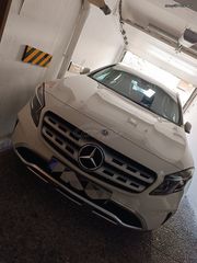 Mercedes-Benz GLA 180 2017 URBAN-DIESEL-AUTOMATIC