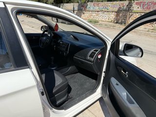 Hyundai i 20 2013 DIESEL CRDI-thumb-7
