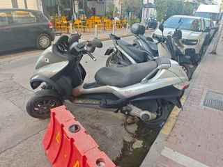 Piaggio MP3 250 2006-thumb-1