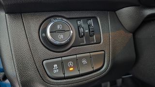 Opel Karl 2019-thumb-13