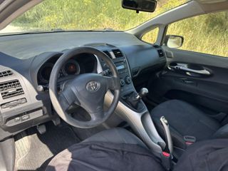 Toyota Auris 2008 1.4-thumb-11