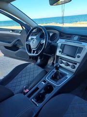 Volkswagen Passat 2016-thumb-9