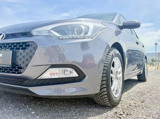 Hyundai i 20 2016 1.4 trend ,automatic book service-thumb-6