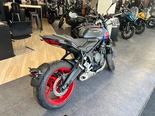 Triumph Trident 660 2025 Triple Tribute *ΠΡΟΣΦΟΡΑ* ΟΦΕΛΟΣ 1.700€-thumb-1