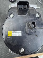 toyota yaris cross. 042400-0741-thumb-1