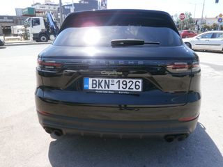 Porsche Cayenne 2023-thumb-4