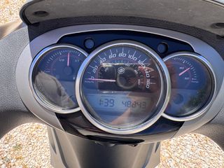 Piaggio Beverly 350 2014-thumb-3