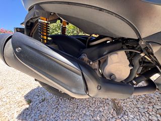 Piaggio Beverly 350 2014-thumb-5
