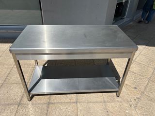 Τραπέζι Inox ανοξείδωτο με ράφι