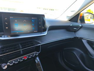 Peugeot 2008 2021-thumb-20