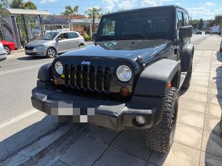 Jeep Wrangler 2011-thumb-1