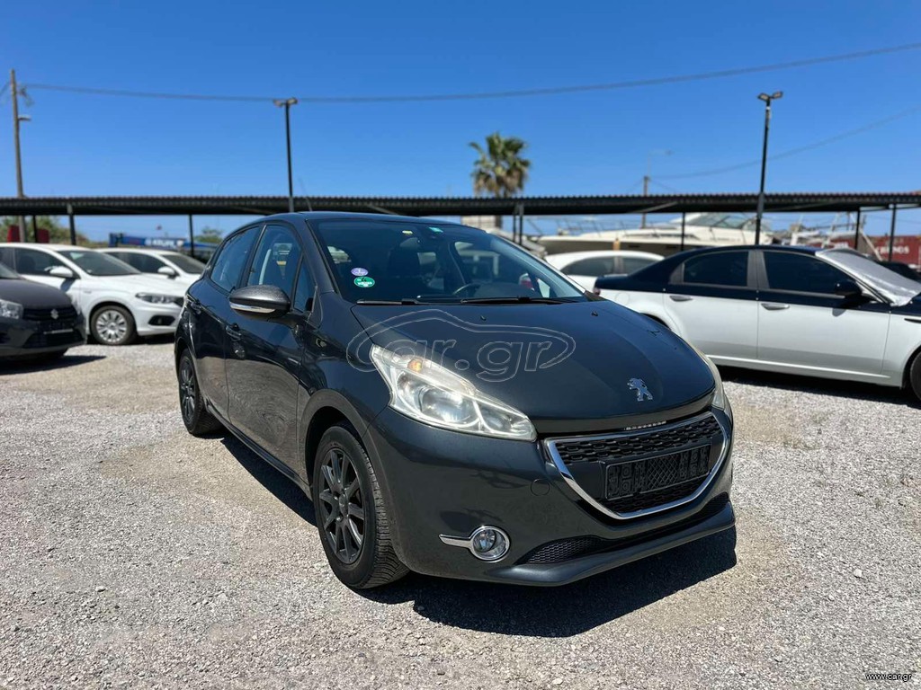Peugeot 208 2012 1.2 PURETECH 82 STYLE