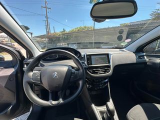 Peugeot 208 2012 1.2 PURETECH 82 STYLE-thumb-11