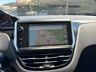Peugeot 208 2012 1.2 PURETECH 82 STYLE-thumb-14