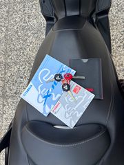 Yamaha XMAX 400 2015 AKRAPOVIC-thumb-11