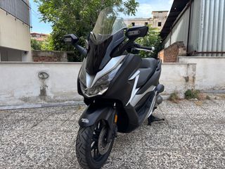 Honda Forza 300 2018 ABS-thumb-2