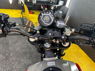 Royal Enfield Scram 411 2023-thumb-6