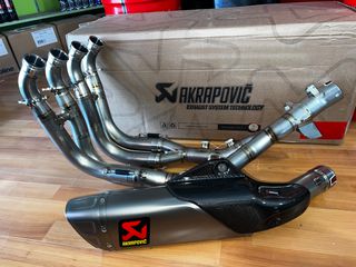 AKRAPOVIC FULL TITANIUM XR-1000
