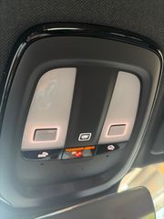 Volvo XC40 2023-thumb-14