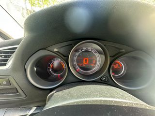 Citroen C4 2013-thumb-9