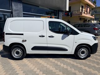 Κλούβα Citroen 2021 Berlingo M 1.2 PureTech, 3 θέσεις, CarPoint-thumb-2