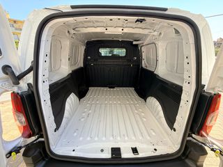 Κλούβα Citroen 2021 Berlingo M 1.2 PureTech, 3 θέσεις, CarPoint-thumb-18