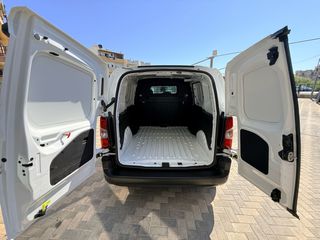 Κλούβα Citroen 2021 Berlingo M 1.2 PureTech, 3 θέσεις, CarPoint-thumb-19