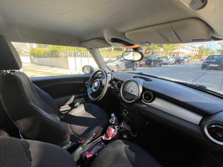Mini Cooper 2010-thumb-2