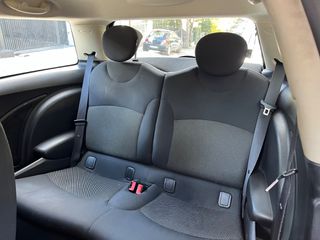Mini Cooper 2010-thumb-3