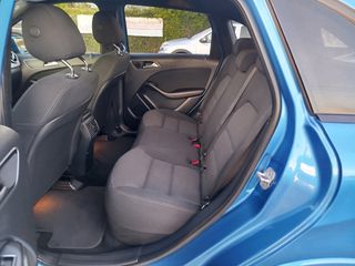 Mercedes-Benz B Electric Drive 2015 250e-thumb-24