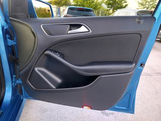 Mercedes-Benz B Electric Drive 2015 250e-thumb-31