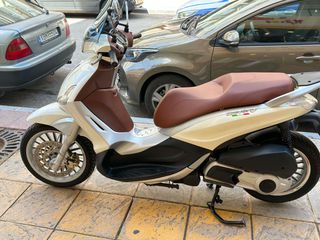 Piaggio Beverly 300 2016 BEVERLY 300 S