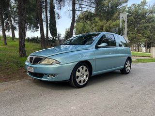 Lancia Ypsilon 2002 elefantino