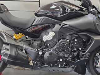 Ducati Diavel 2025 V4 Nero full extra !!-thumb-8