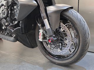 Ducati Diavel 2025 V4 Nero full extra !!-thumb-13