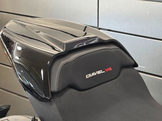 Ducati Diavel 2025 V4 Nero full extra !!-thumb-6