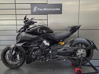 Ducati Diavel 2025 V4 Nero full extra !!-thumb-26