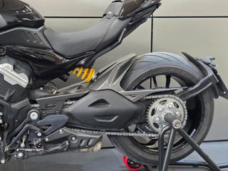 Ducati Diavel 2025 V4 Nero full extra !!-thumb-23