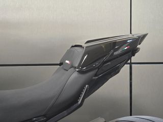 Ducati Diavel 2025 V4 Nero full extra !!-thumb-29