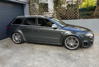Audi RS4 2006 QUATTRO CERAMIC BRAKES - BOSE - RECARO-thumb-1