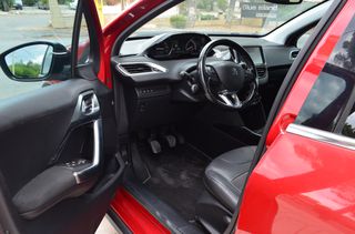 Peugeot 2008 2017 1200cc Navi Camera-thumb-4